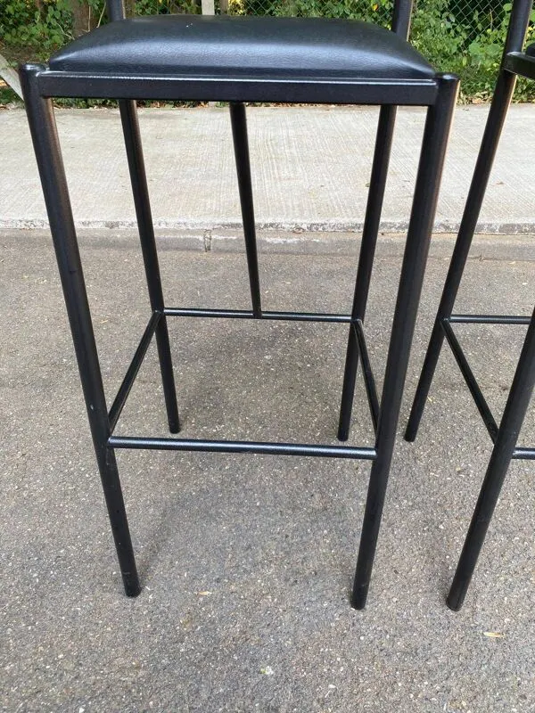 Illustration numéro 5 du produit 2 tabourets de bar italiens Calligaris 1990 acier et cuir noir 80cm
