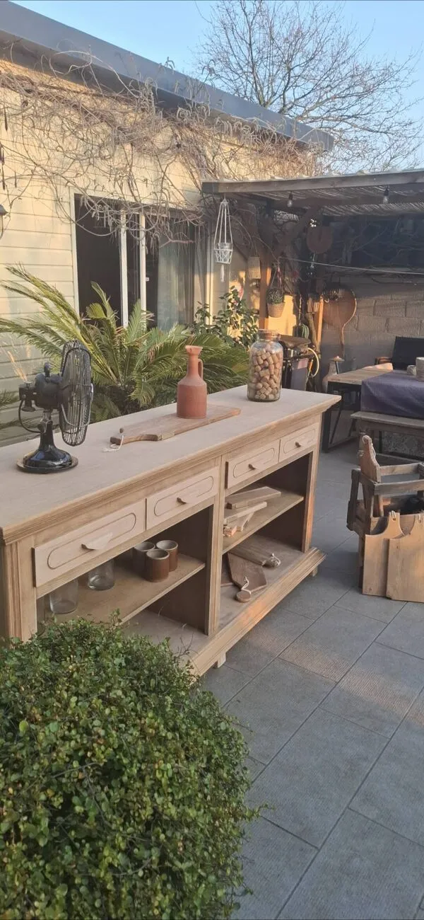 Illustration numéro 5 du produit Meuble de métier