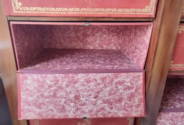 Illustration numéro 5 du produit Meuble de rangement cartonnier