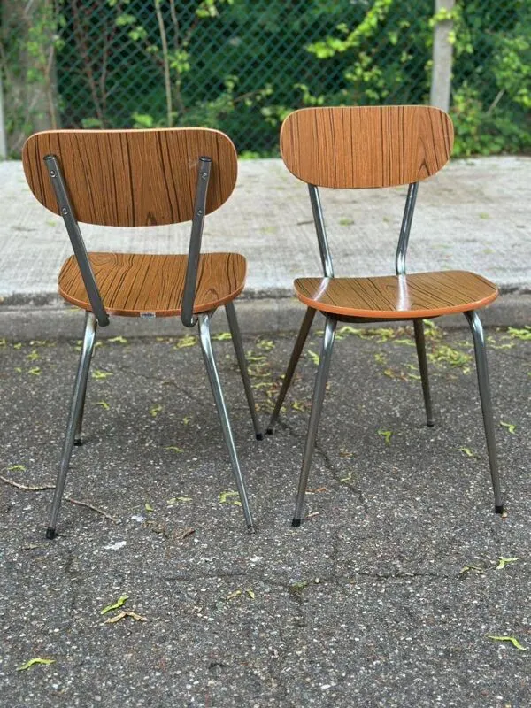 Illustration numéro 5 du produit 3 chaises en formica Mid-Century Modern des années 1950