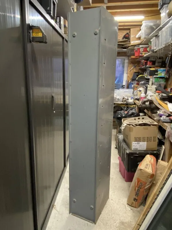 Illustration numéro 5 du produit Meuble rangement bureau atelier 10 clapets industriel métal 1950