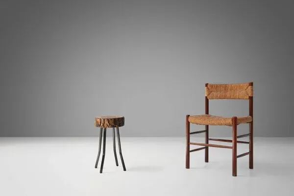 Illustration numéro 5 du produit Tabouret rustique en tronc d'arbre, France années 1940