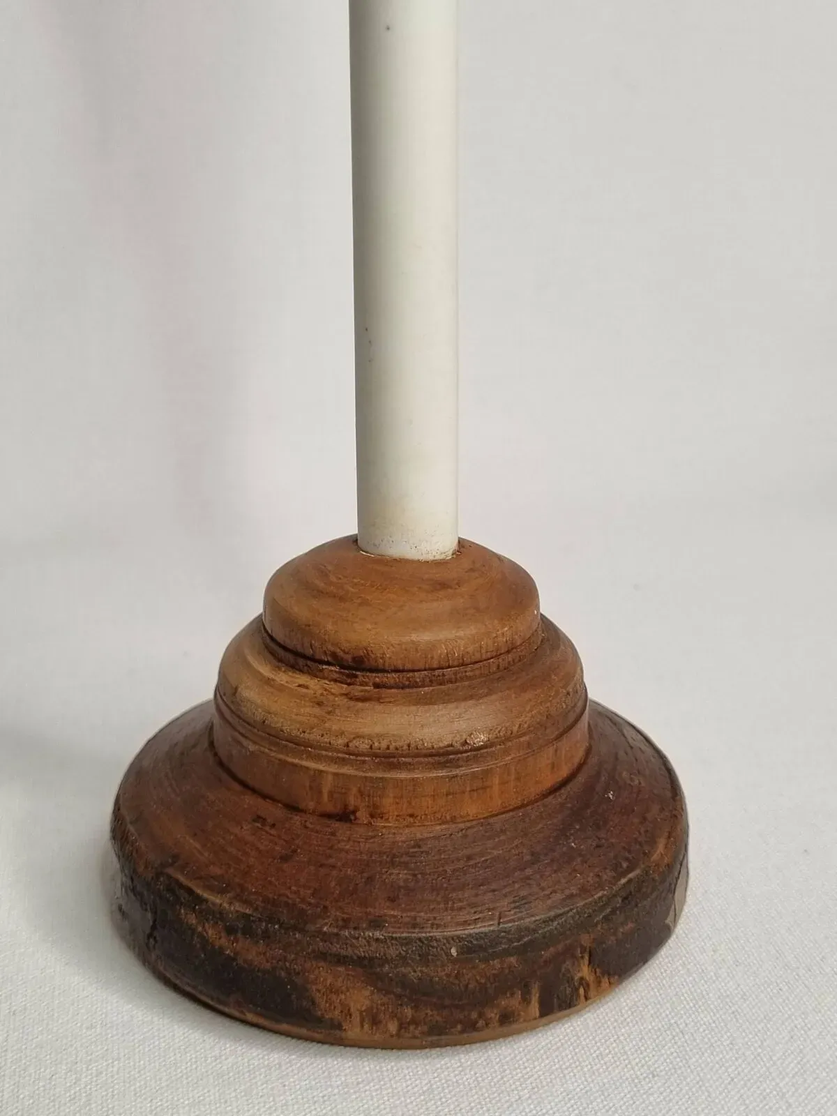 Illustration numéro 5 du produit Sculpture d’inspiration biomorphique, sur socle en bois industriel, 35 cm