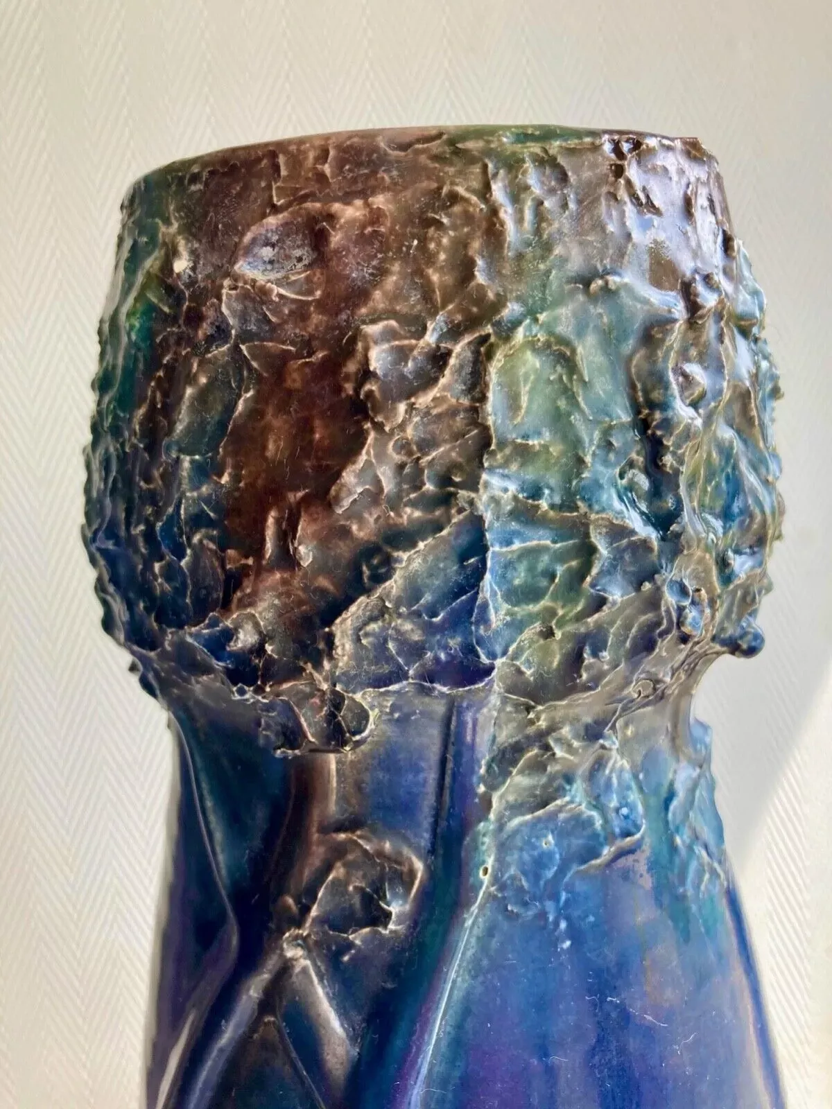 Illustration numéro 5 du produit Vase art nouveau en céramique Charles Maes à Sint-Amandsberg / Gand en Belgique