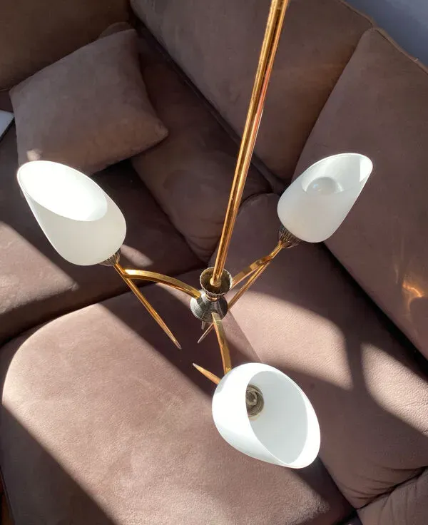 Illustration numéro 5 du produit Rare Lustre Vintage des années 60, dans l’esprit Stilnovo / Maison Arlus.