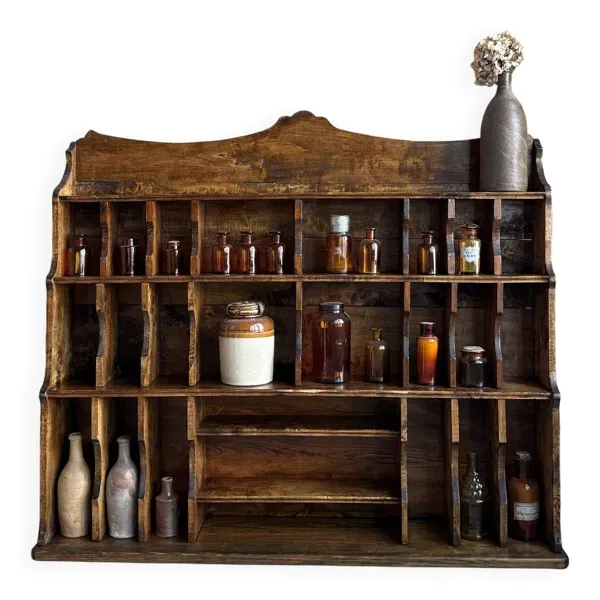 Illustration numéro 5 du produit Meuble de métier à casiers