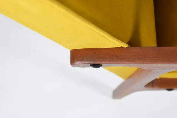 Illustration numéro 5 du produit Fauteuil en velours 04-b, 1970