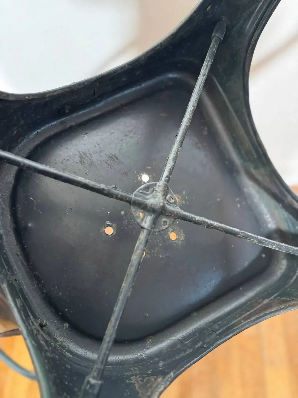 Illustration numéro 5 du produit Chaise Tolix A