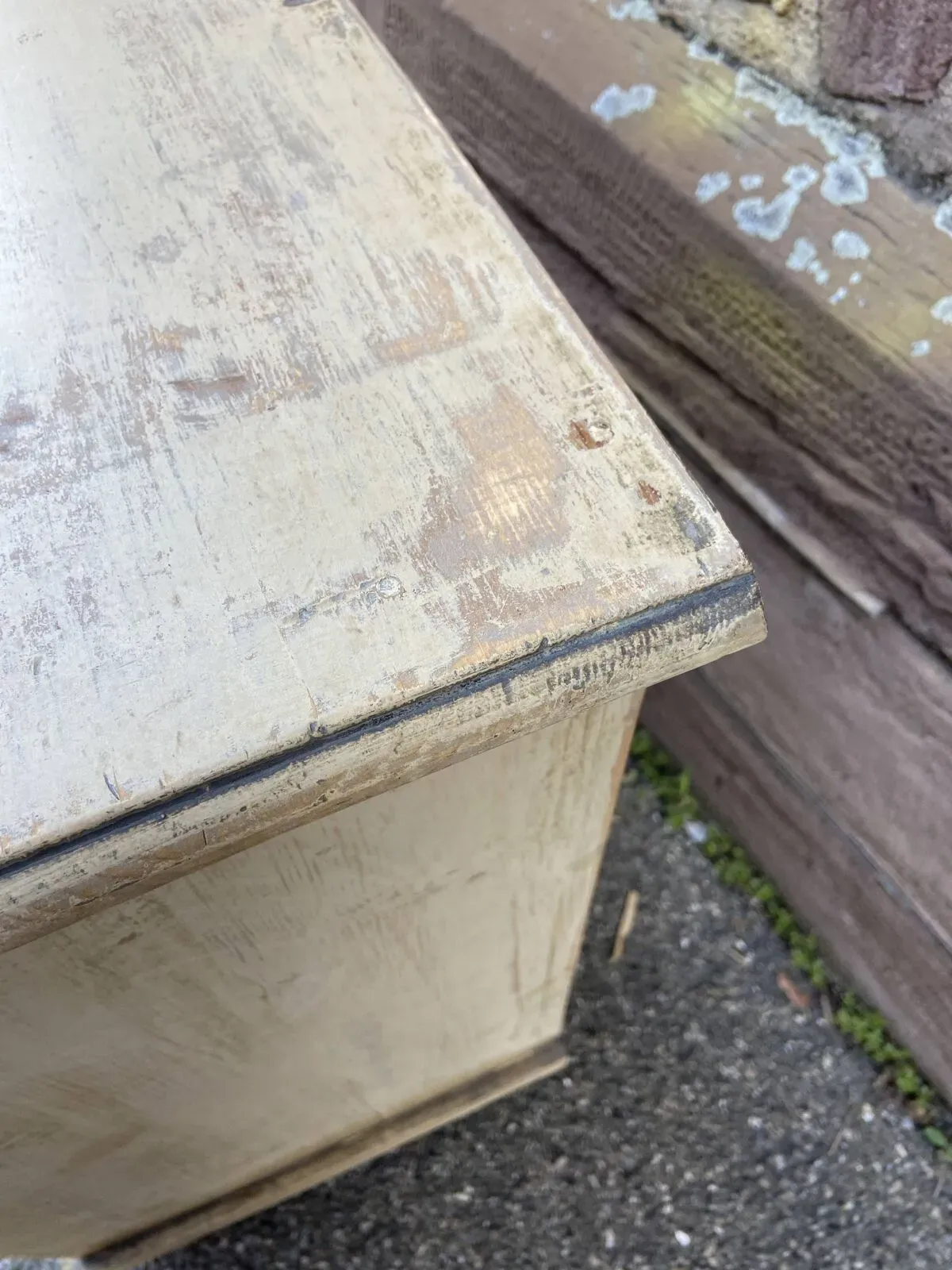 Illustration numéro 5 du produit Petit meuble alsacien rustique vers 1900 sapin peint buffet meuble métier art populaire enfilade