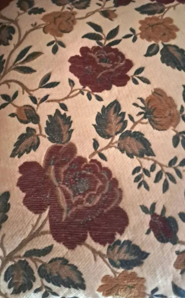 Illustration numéro 5 du produit Fauteuil Tissu et bois confort relax 1950