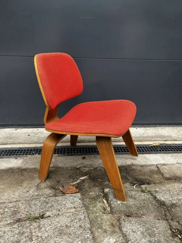 Illustration numéro 5 du produit Fauteuil vintage esprit Eames