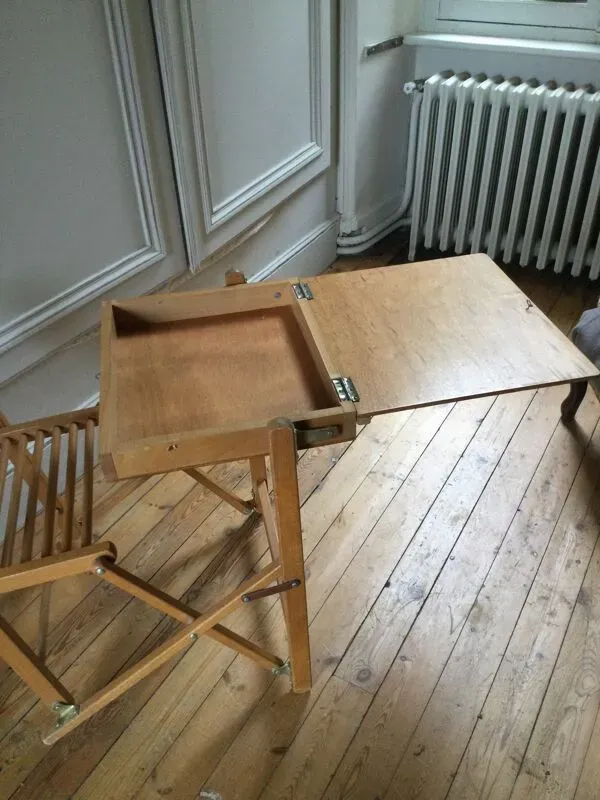 Illustration numéro 5 du produit Bureau d’écolier année 80