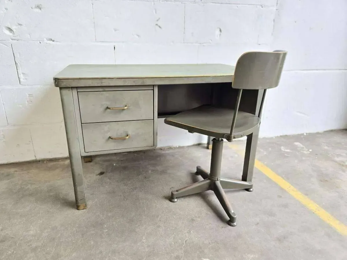 Illustration numéro 5 du produit Chaise de bureau industrielle vintage / chaise de bureau tubax