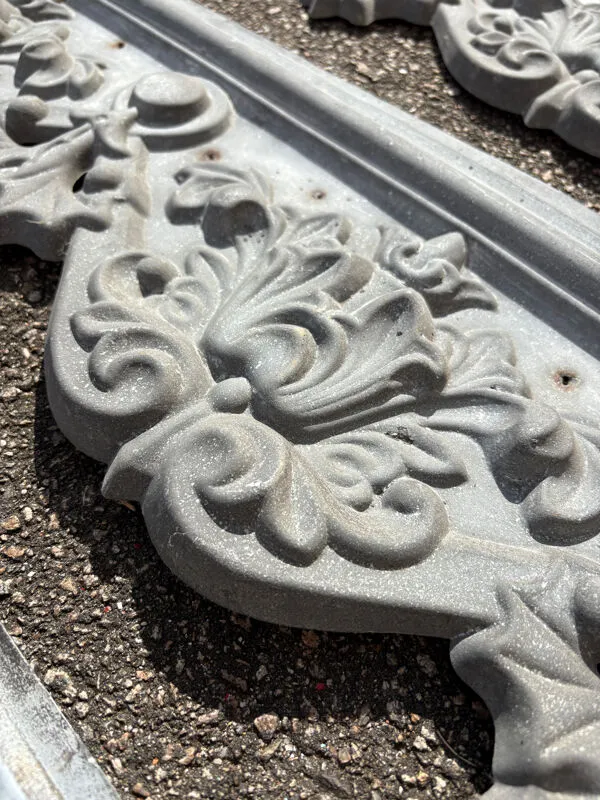 Illustration numéro 5 du produit Frise de toiture zinc