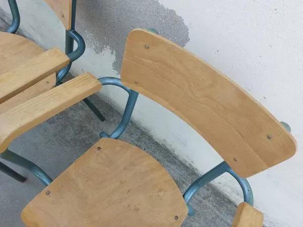 Illustration numéro 5 du produit Paire de fauteuils de maître d'école