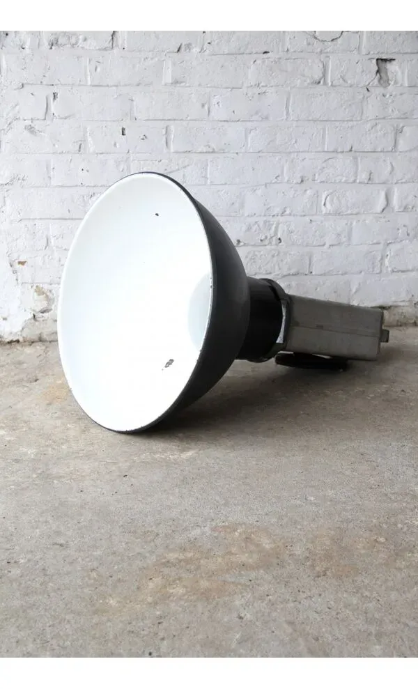 Illustration numéro 5 du produit Suspension d'usine mazda noire