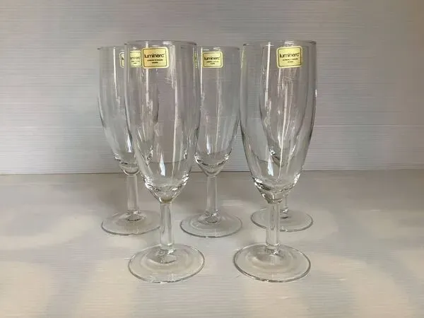 Illustration numéro 5 du produit 5 flûtes à champagne Luminarc