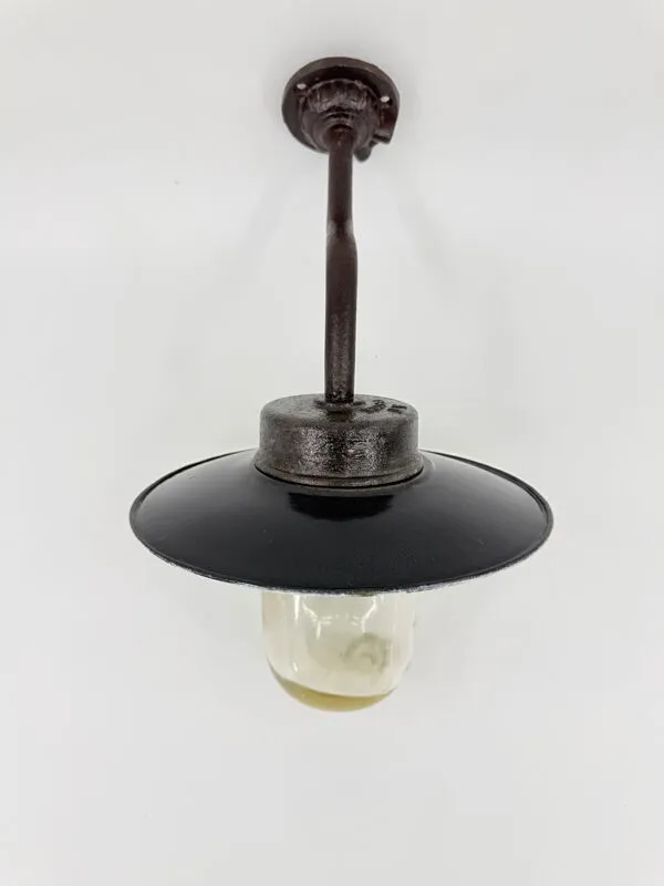 Illustration numéro 5 du produit Lampe de cour