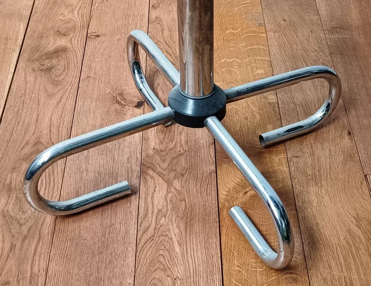 Illustration numéro 5 du produit Portemanteau industriel