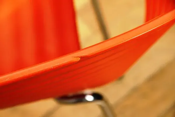 Illustration numéro 5 du produit Paire de fauteuils Tom Vac, Ron Arad, Vitra