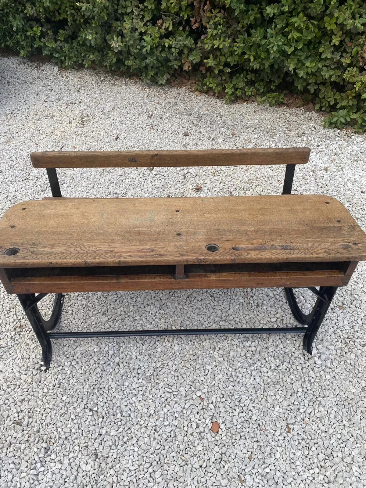 Illustration numéro 5 du produit Bureau d’écolier avec banc