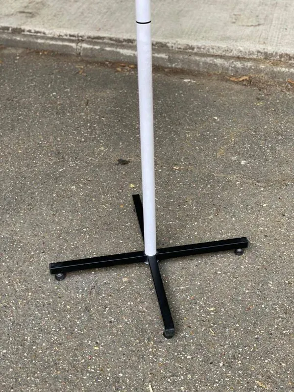 Illustration numéro 5 du produit Porte manteau Perroquet vintage atomium 1970