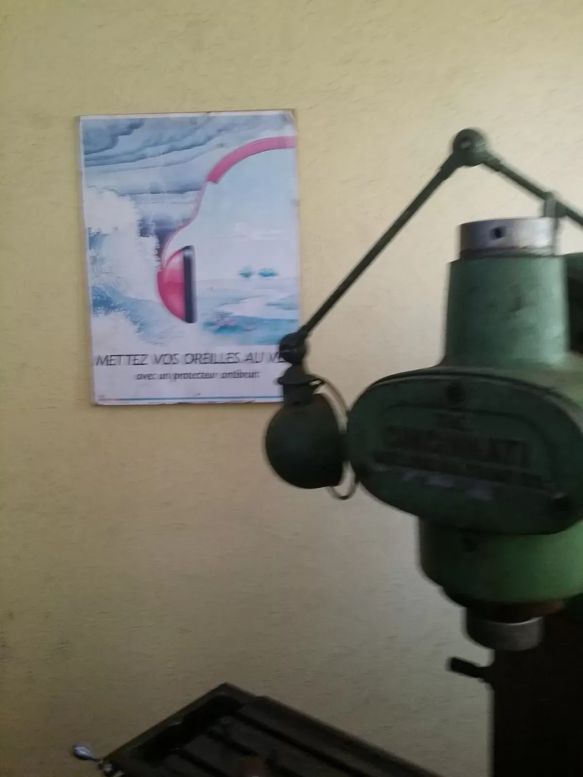 Illustration numéro 5 du produit Affiche industriel sécurité authentique d'après Assari