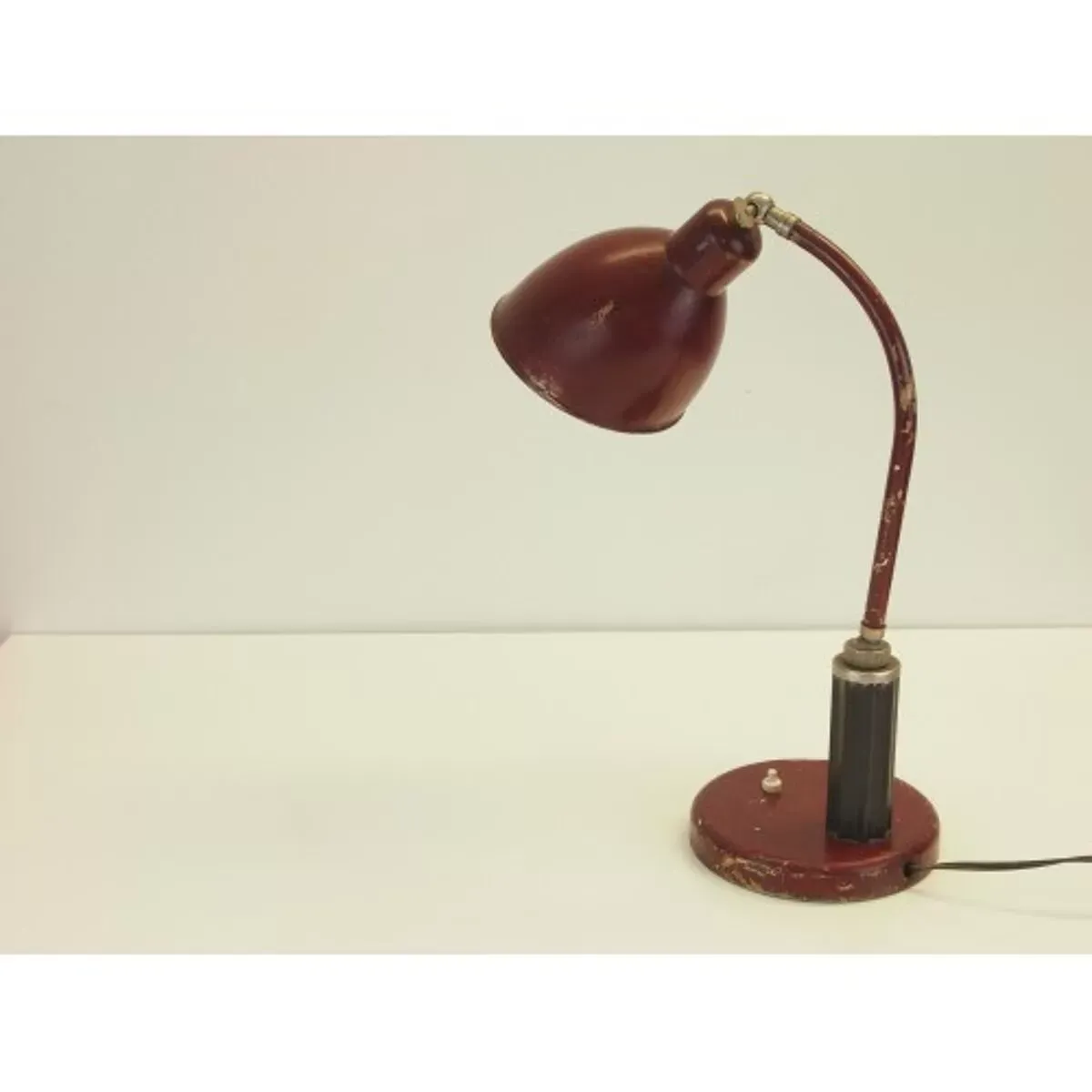 Illustration numéro 5 du produit Lampe de bureau Bauhaus Christian Dell