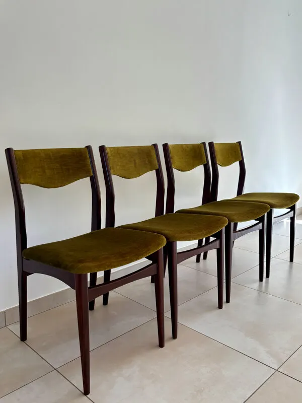 Illustration numéro 5 du produit Chaises vintage en palissandre de style scandinave