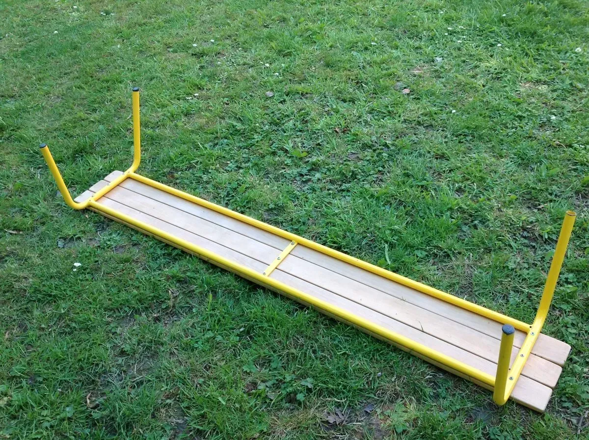 Illustration numéro 5 du produit Banc d'écolier