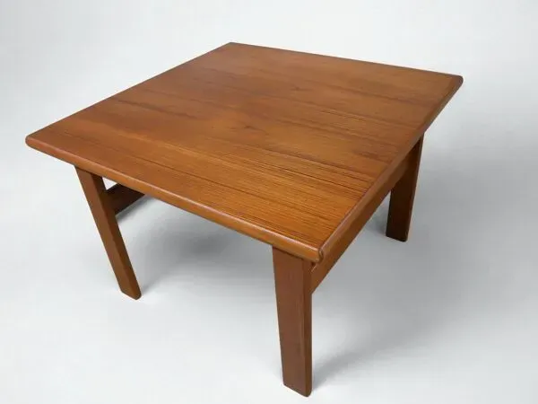 Illustration numéro 5 du produit Table basse