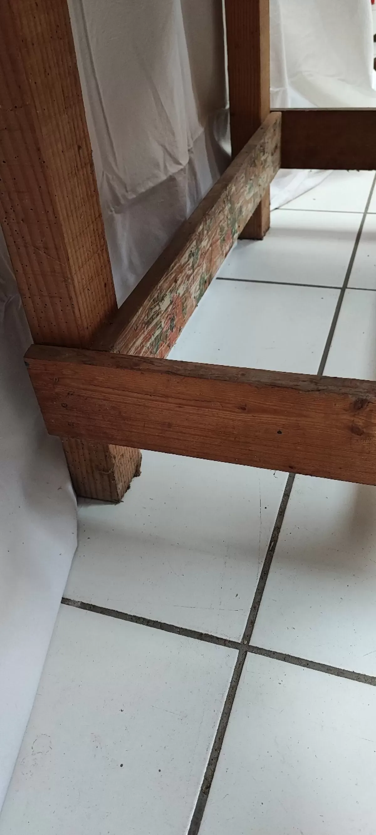 Illustration numéro 5 du produit Établi en bois vintage