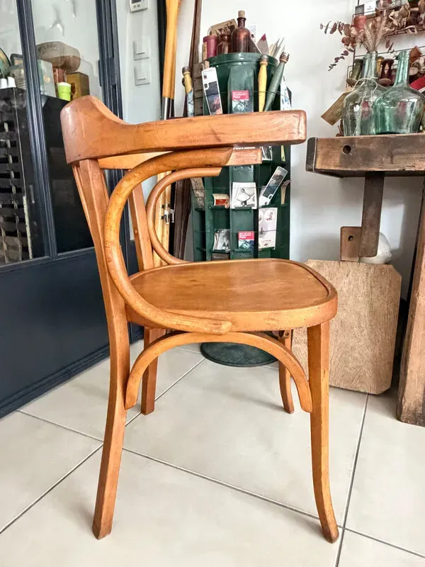 Illustration numéro 5 du produit Fauteuil de bureau Baumann bois courbé 1950