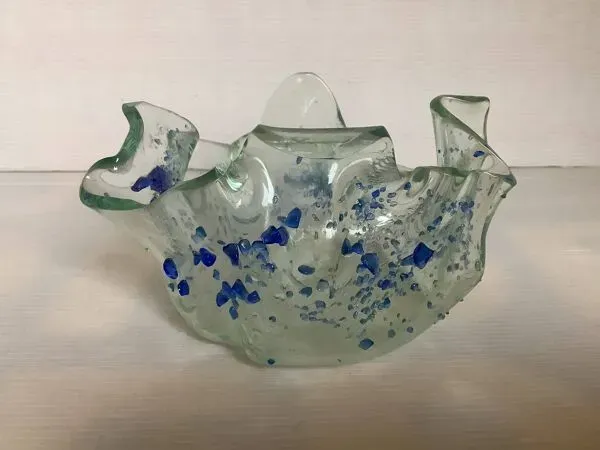 Illustration numéro 5 du produit Vide poche mouchoir en verre