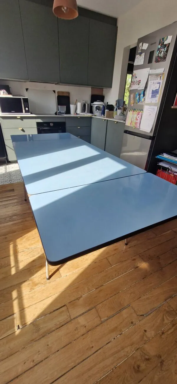 Illustration numéro 5 du produit Table à manger extensible formica Années 70