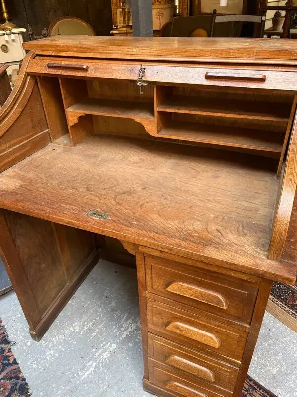 Illustration numéro 5 du produit Bureau américain