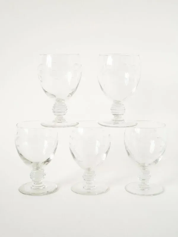 Illustration numéro 5 du produit lot de 5 grands verres à vin pieds travaillé, en cristal gravé, Art Nouveau