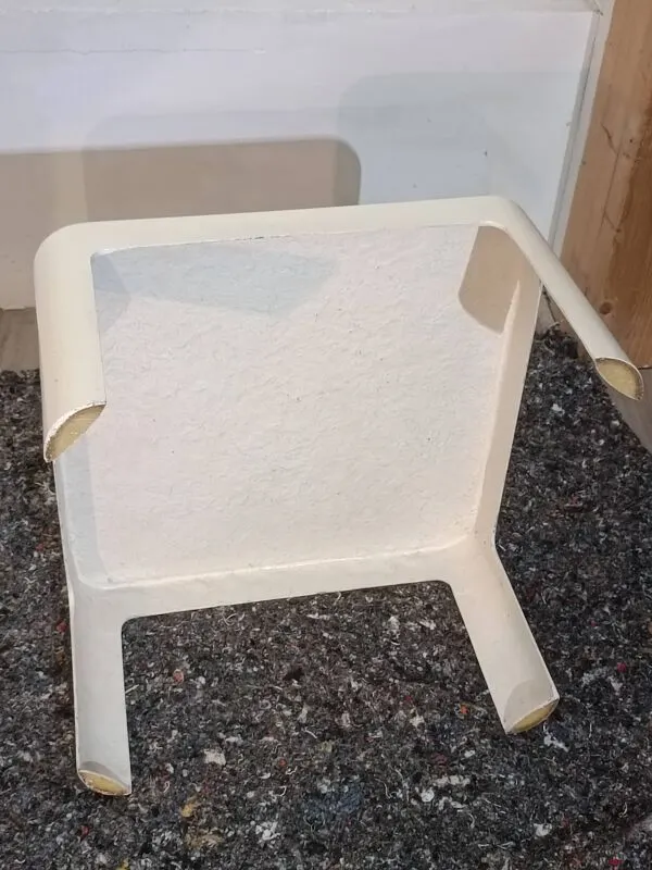 Illustration numéro 5 du produit Table basse fibre de verre par Carlo Bartoli pour Rossi Di Albizzate 1960s