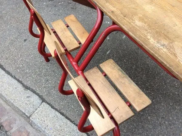 Illustration numéro 5 du produit Pupitre d'écolier vintage