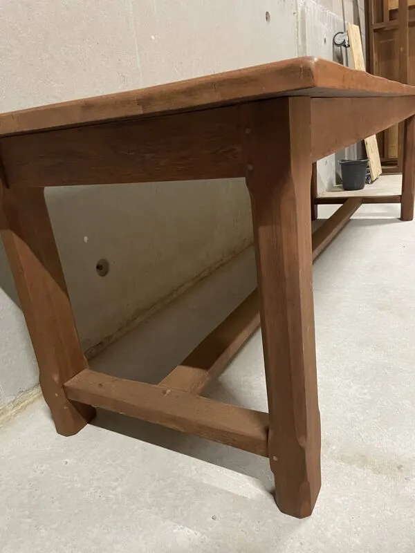 Illustration numéro 5 du produit Immense Table de ferme bois massif - elegante 2m60