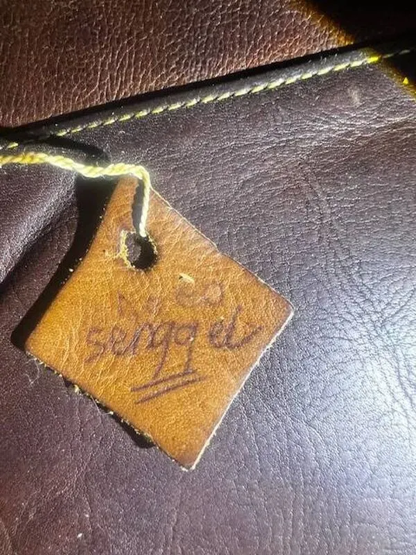 Illustration numéro 5 du produit Paire de fauteuil club