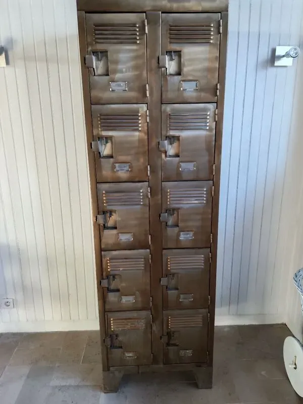 Illustration numéro 5 du produit Meuble casiers industriel