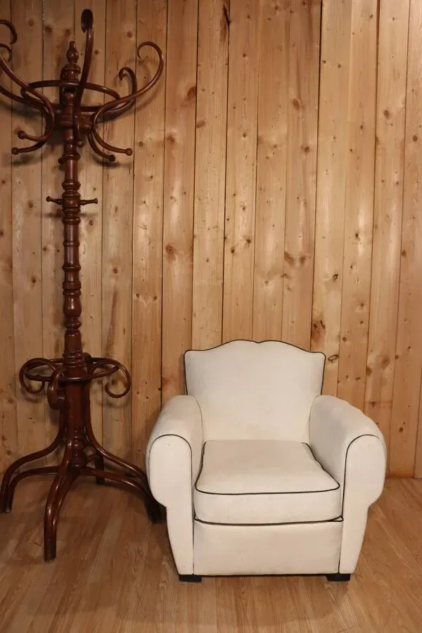 Illustration numéro 5 du produit Fauteuil club en cuir blanc