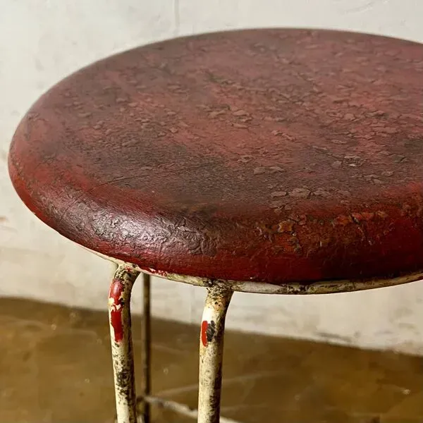 Illustration numéro 5 du produit Tabouret Tomado Hoallan par Jan van der Togt  50's