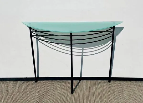 Illustration numéro 5 du produit Console style Post-Modern. Vintage 90s