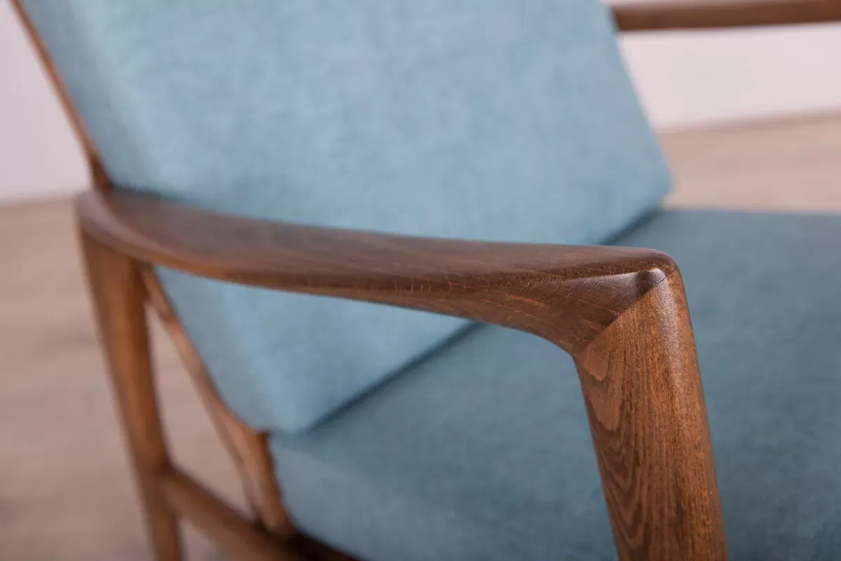 Illustration numéro 5 du produit Fauteuil 300-139 par Swarzędzka Furniture Factory, années 1960