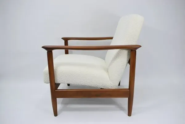Illustration numéro 5 du produit Fauteuil vintage original, années 1960, designer E.Homma, restauré, bouclé blanc