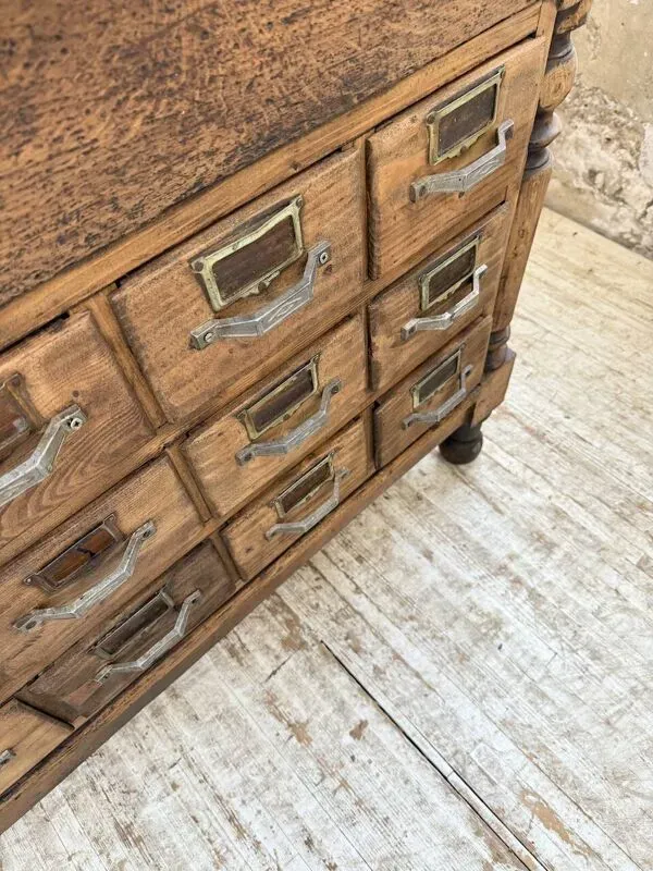 Illustration numéro 5 du produit Comptoir, îlot central, meuble de métier multi-tiroirs