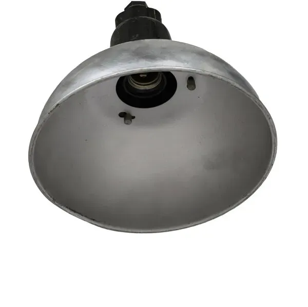 Illustration numéro 5 du produit 2 Pendentifs industriels en Fer et Bakélite 1950