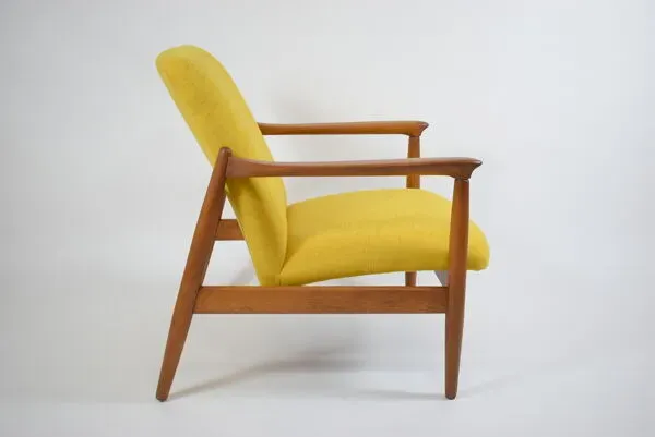 Illustration numéro 5 du produit Fauteuil vintage design E.Homa, années 1960, entièrement restauré, tissu jaune